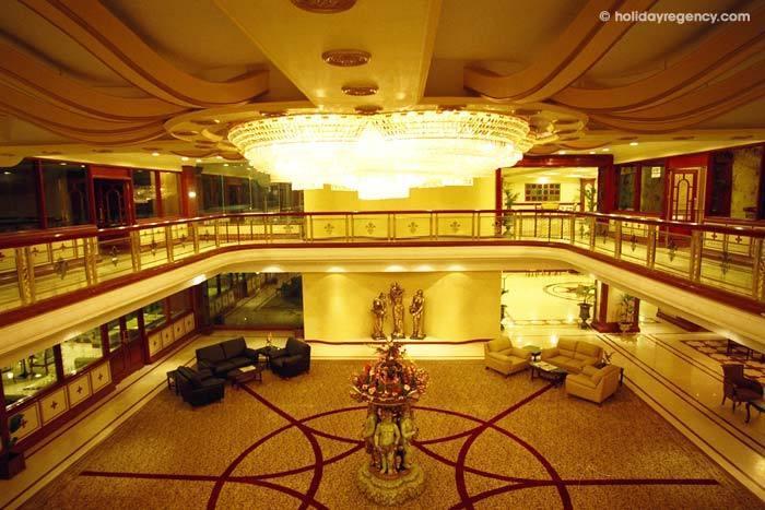 Holiday Regency Moradabad Buitenkant foto