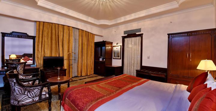 Holiday Regency Moradabad Buitenkant foto